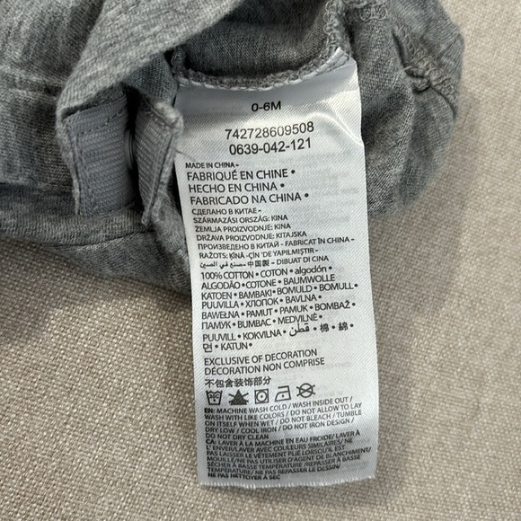 ‼️ SOLD ‼️ Nike 100% cotton romper for baby 0-6 months - Picture 3 of 3